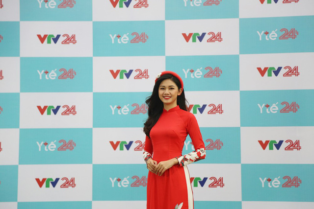 Cận cảnh nhan sắc Á hậu xinh đẹp cao 1m8 đã trở thành BTV của VTV